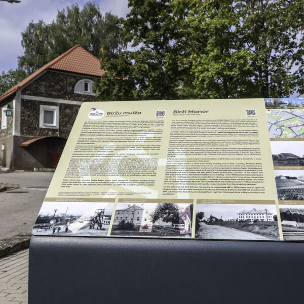 Audio guide in Madona