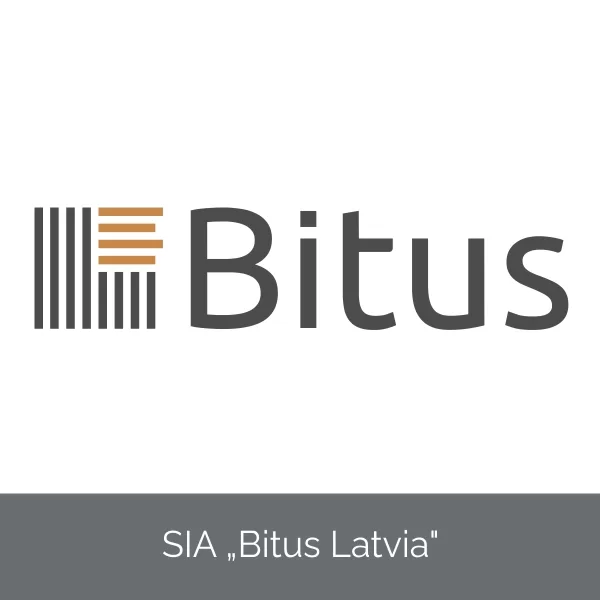 2 raidītāji ar mikrofonu, 46 uztvērēji ar austiņām, 2 lādētāji 24 ierīču uzlādēšanai.